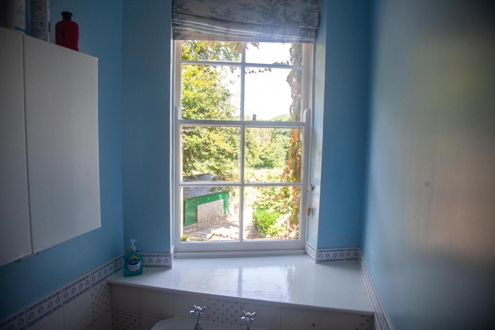 Clemenstone House B&B Cowbridge Ngoại thất bức ảnh