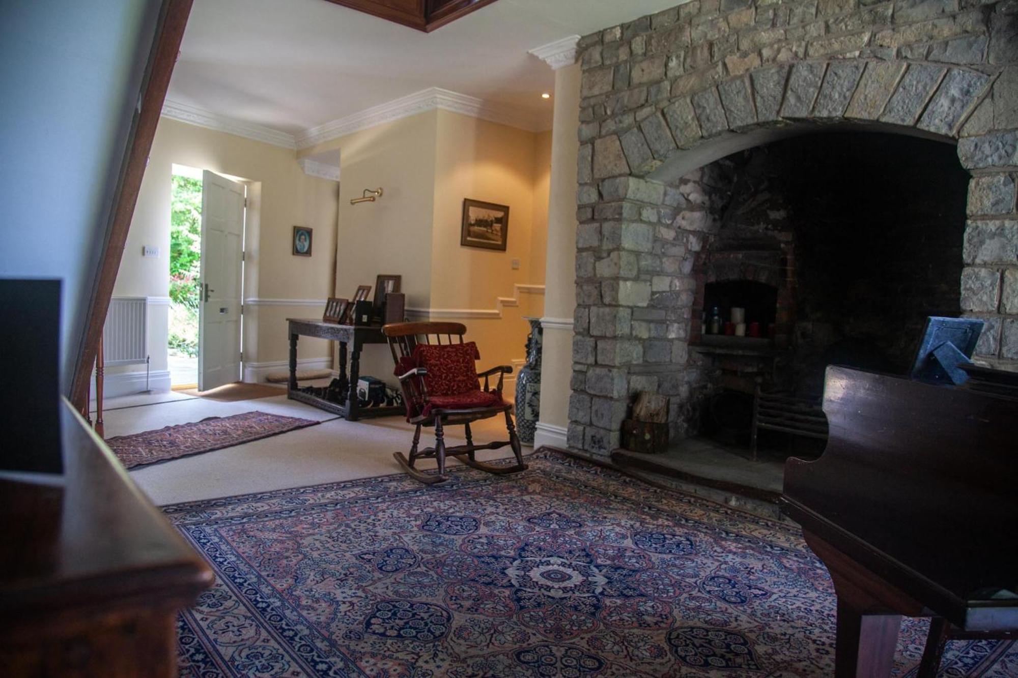 Clemenstone House B&B Cowbridge Ngoại thất bức ảnh